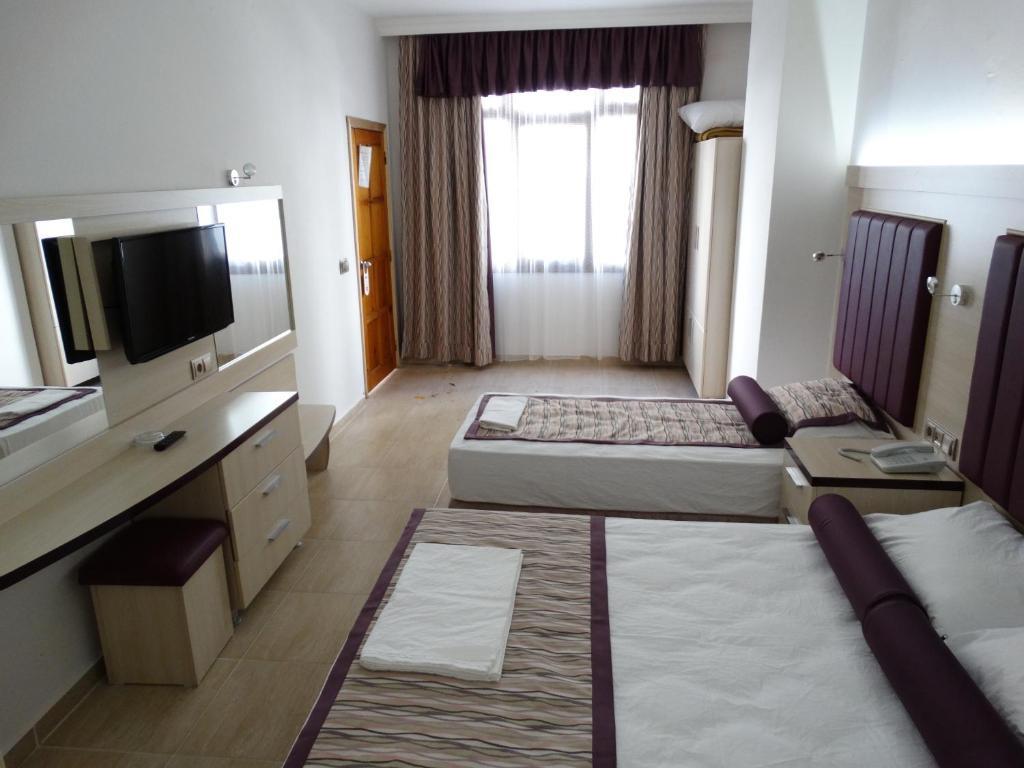 Bronze Hotel Gümbet Quarto foto